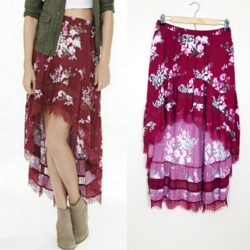 Express new with tags high low floral lace skirt sz medium burgandy WSK7